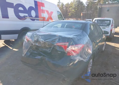 2017 Toyota Corolla Le z USA, uszkodzony, nr VIN 2T1BURHE1HC932291